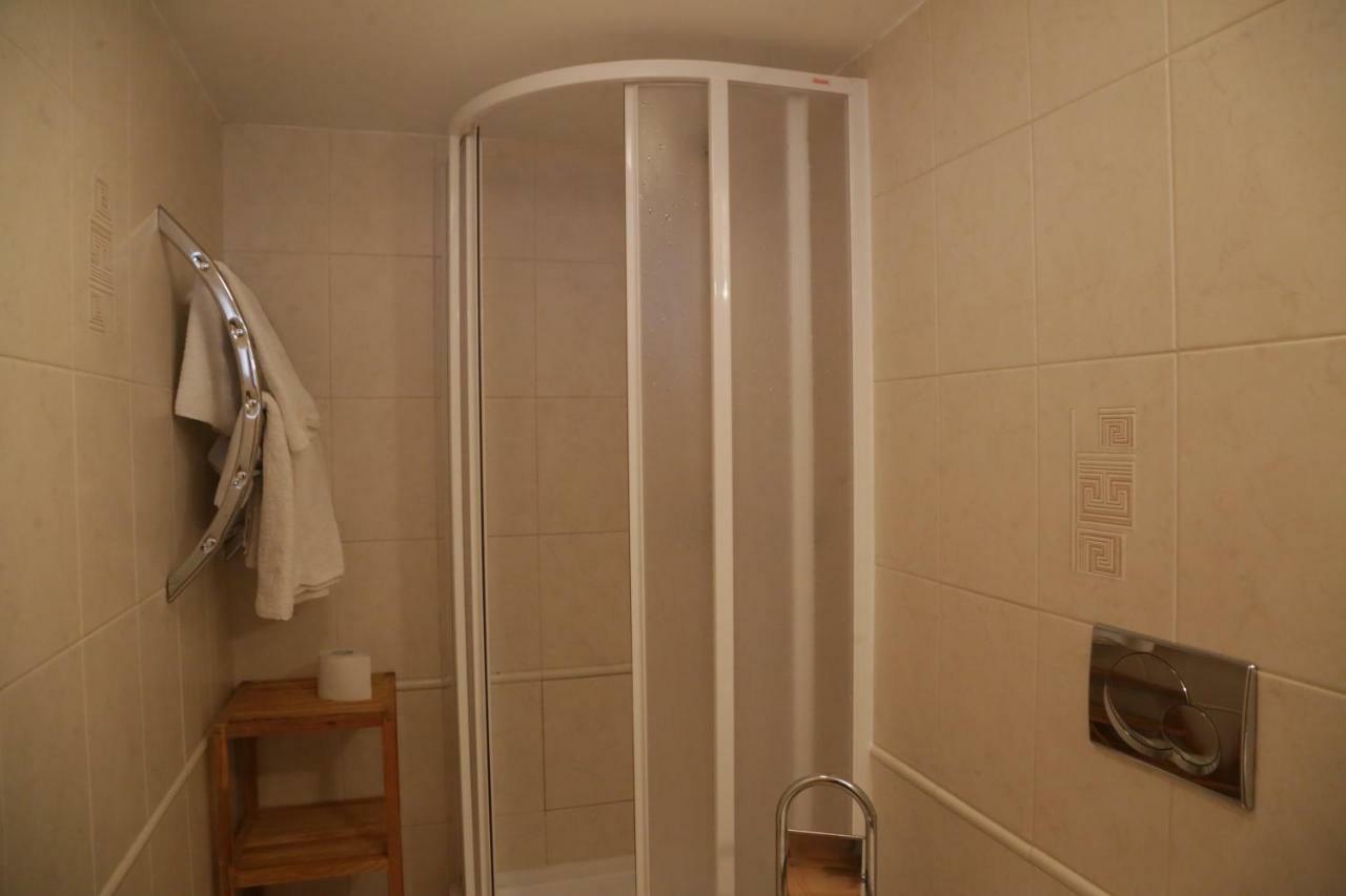 Apartman Kristina Ivachnová 49 Besenova Exterior foto