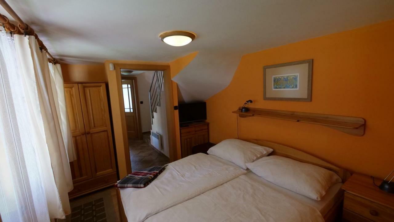 Apartman Kristina Ivachnová 49 Besenova Exterior foto